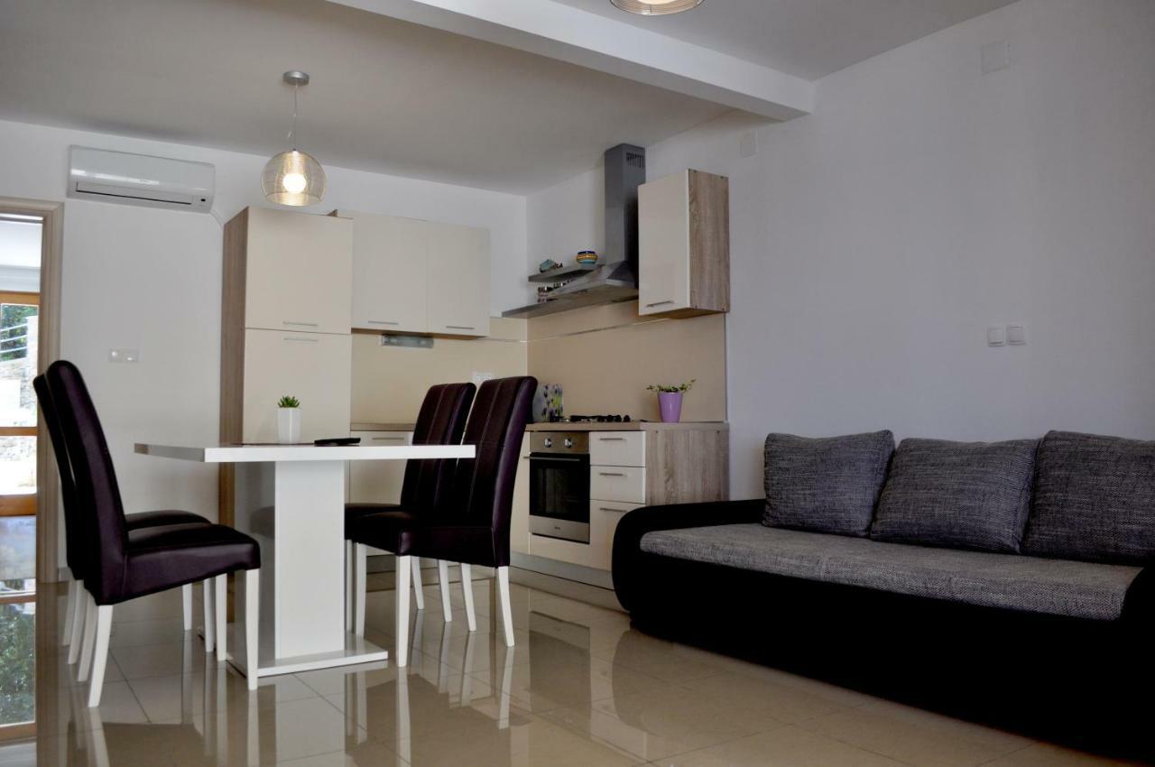 Bay Sascica Apartment Sali Ngoại thất bức ảnh
